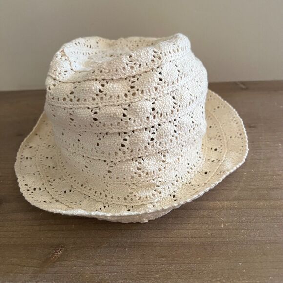 Baby GAP Girls Shimmer  Crochet Fedora Summer Hat Off White M/L - Picture 1 of 6